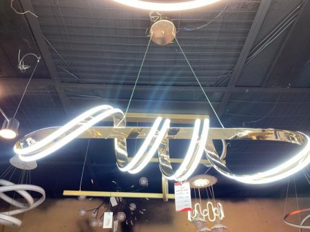 ثريا ليد 1021   100*30 ذهبي  242  واط